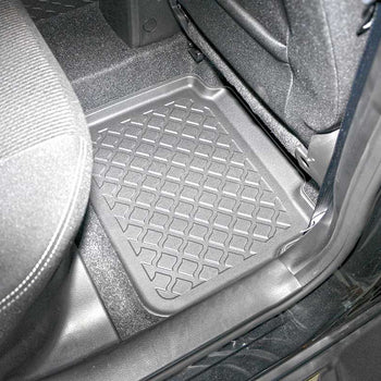 Tapis avec bords relevés Suzuki S-Cross Hybrid, fabrication 11.2021 - présent, carrosserie suv | 603599