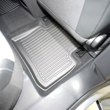 Tapis avec bords relevés Peugeot 5008 III Hybrid (MHEV), fabrication 10.2024 - présent, carrosserie suv ne correspond pas au modèle électrique, hors 3ème rangée | 604432