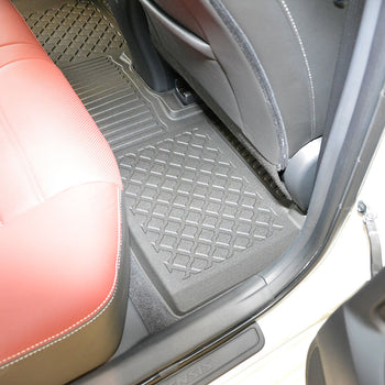 Tapis avec bords relevés Toyota Avensis III, fabrication 01.2009 - 08.2018, carrosserie sedán facelift | 602768