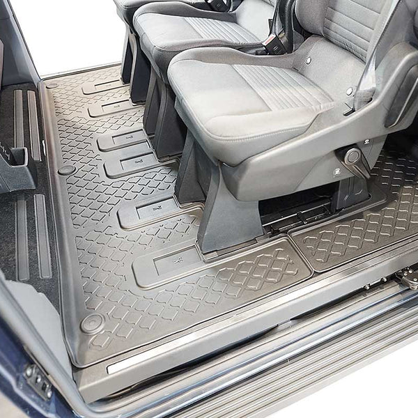 Tapis avec bords relevés Ford Tourneo Custom Facelift, fabrication 02.2018 - présent, carrosserie van empattement l1 et l2, boîte de vitesse manuelle et automatique, rangée 2 | 683145