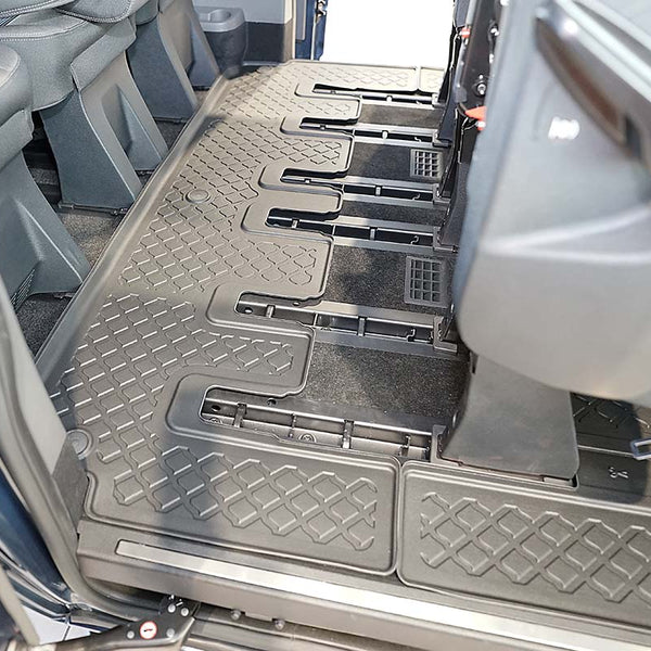 Tapis avec bords relevés Ford Tourneo Custom, fabrication 01.2013 - 2018, carrosserie van empattement l1 et l2, boîte de vitesse manuelle et automatique, rangée 3 | 693145