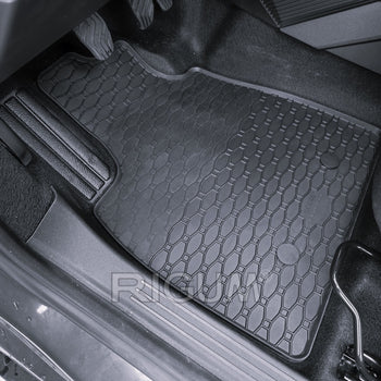 Tapis de voiture Dacia Duster III LPG, fabrication 06.2024 - présent, carrosserie suv | 906370