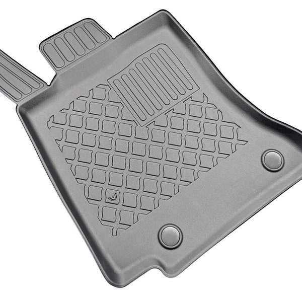 Tapis avec bords relevés Mercedes Classe C W206 PHEV, fabrication 10.2021 - présent, carrosserie sedán | 604005