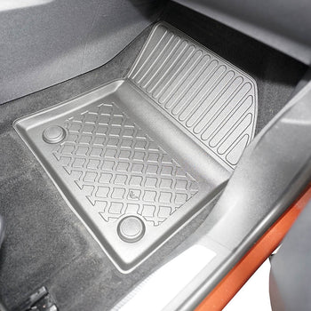 Tapis avec bords relevés Peugeot 3008 II, fabrication 11.2016 - présent, carrosserie suv ne correspond pas au modèle hybride et hybride4, avec chaîne hi-fi focal | 603573