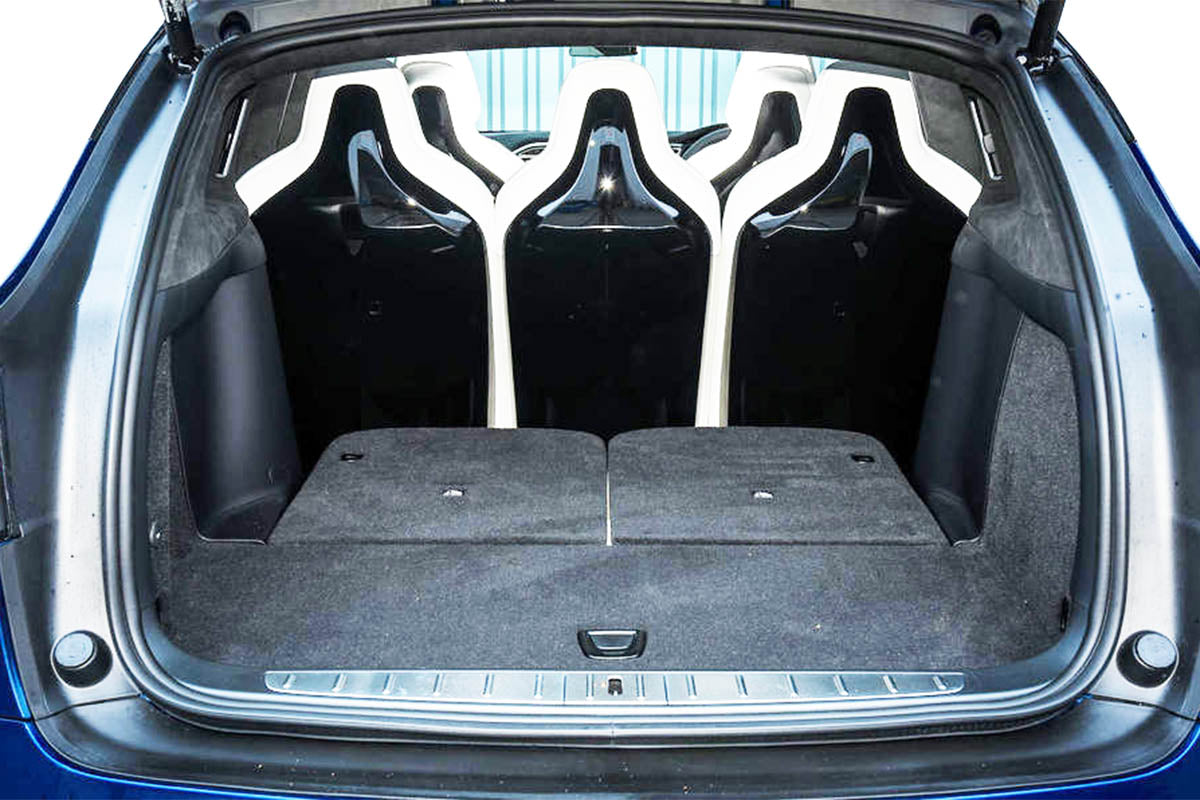 Tapis de coffre pour Tesla Model X SUV (10.2016-12.2020) - bac de coffre -  protection de coffre voiture - Aristar - Guardliner - 6/7 places; pour  l'espace derriere la 3e rangée de sieges Type 3
