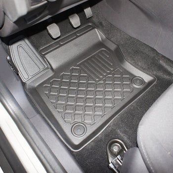 Tapis avec bords relevés Ford Focus III, fabrication 03.2011 - 08.2018, carrosserie berline #2 - 5