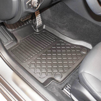 Tapis avec bords relevés Mercedes Classe C W205, fabrication 10.2014 - 02.2021, carrosserie break #2 - 5