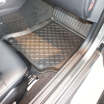 Tapis avec bords relevés Mercedes Classe E W212, fabrication 2009 - 10.2016, carrosserie break #2 - 7