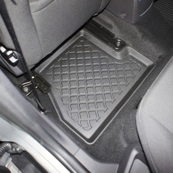 Tapis avec bords relevés Ford Focus III, fabrication 03.2011 - 08.2018, carrosserie berline #2 - 9